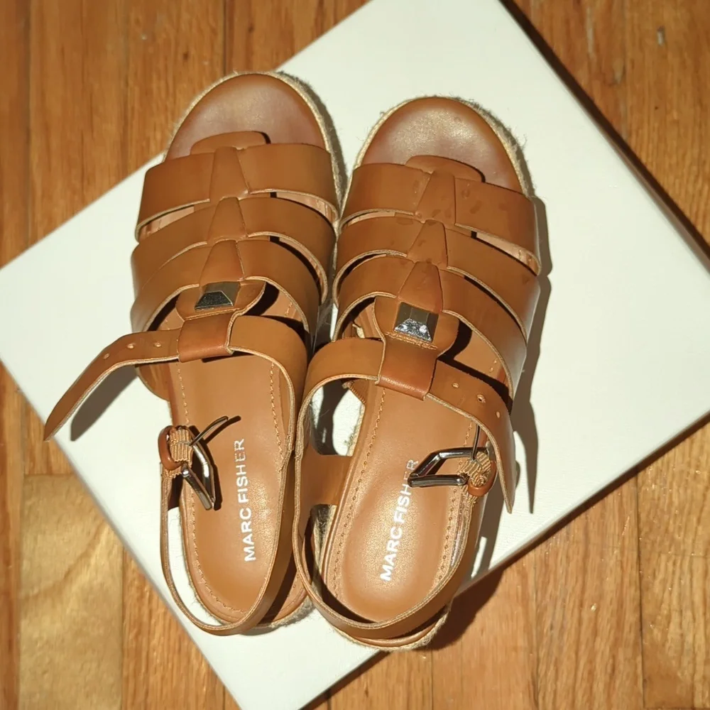 Sandals - Picture 4 of 7